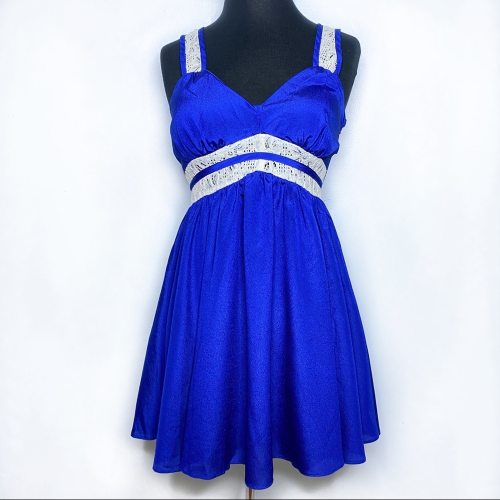 Royal Blue babydoll dress with lace details 💙